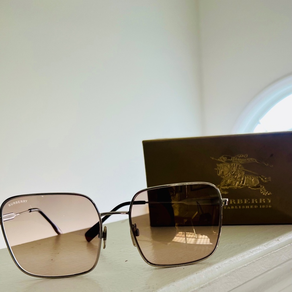 Burberry sunglasses